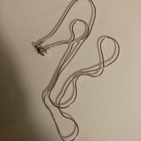 Purple flower flip flop pendant - Picture 3 of 3